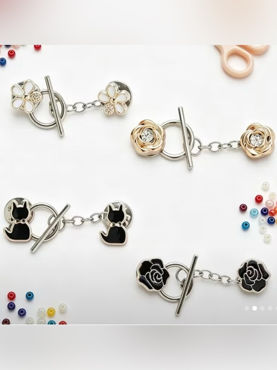 Other - Set of 4 Flower and Cat Decorative Sweater Buckle Clips